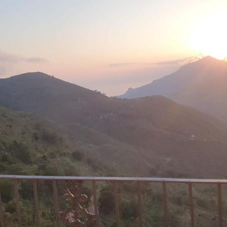 Appartamento Casa Vacanze Al Borgo Antico Aieta Esterno foto