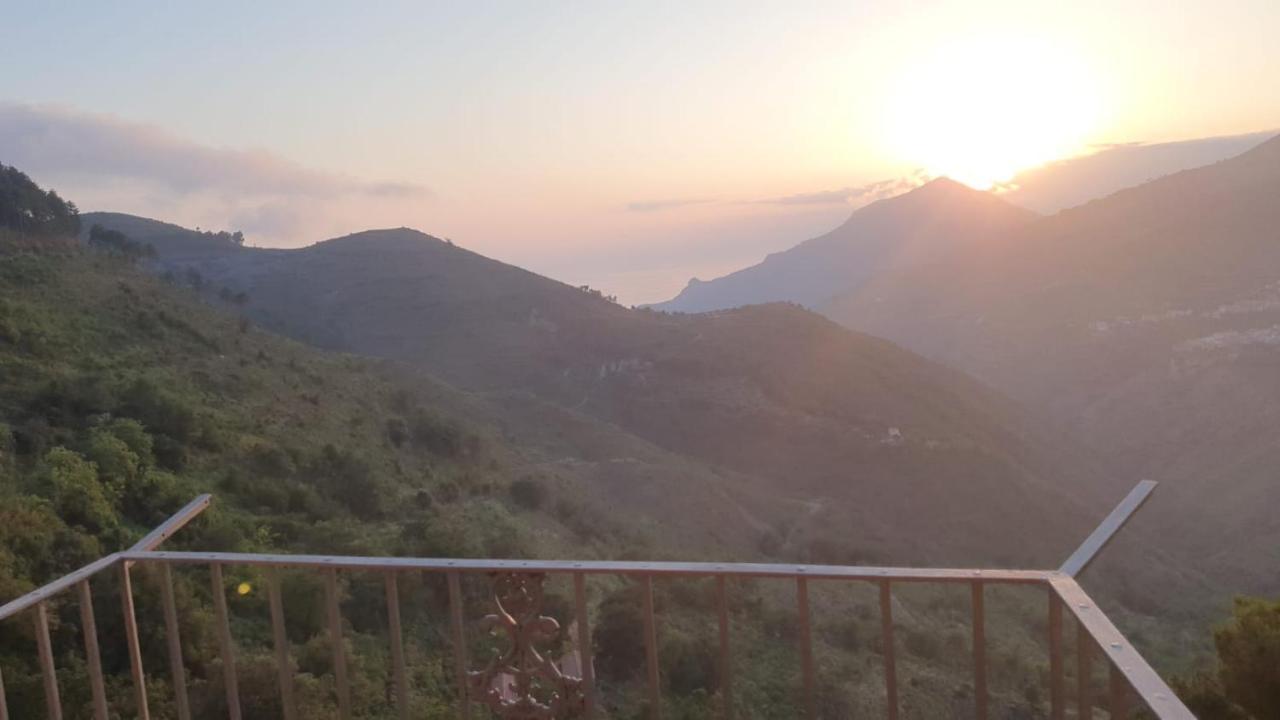 Appartamento Casa Vacanze Al Borgo Antico Aieta Esterno foto