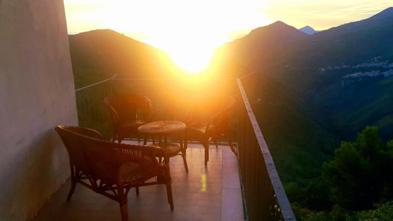 Appartamento Casa Vacanze Al Borgo Antico Aieta Esterno foto